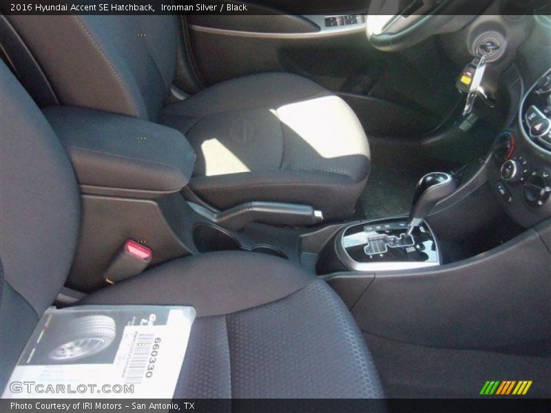 Ironman Silver / Black 2016 Hyundai Accent SE Hatchback