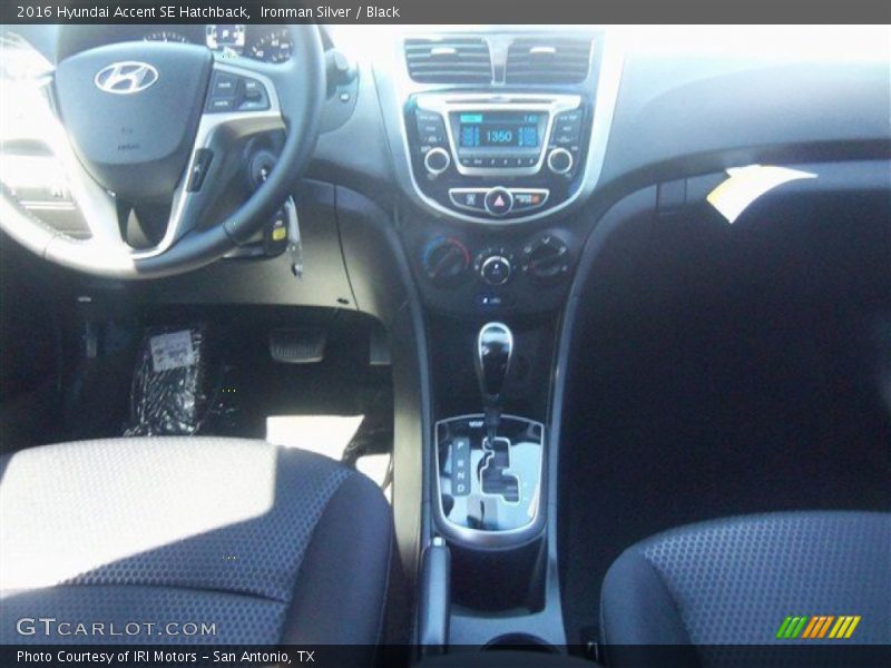 Ironman Silver / Black 2016 Hyundai Accent SE Hatchback