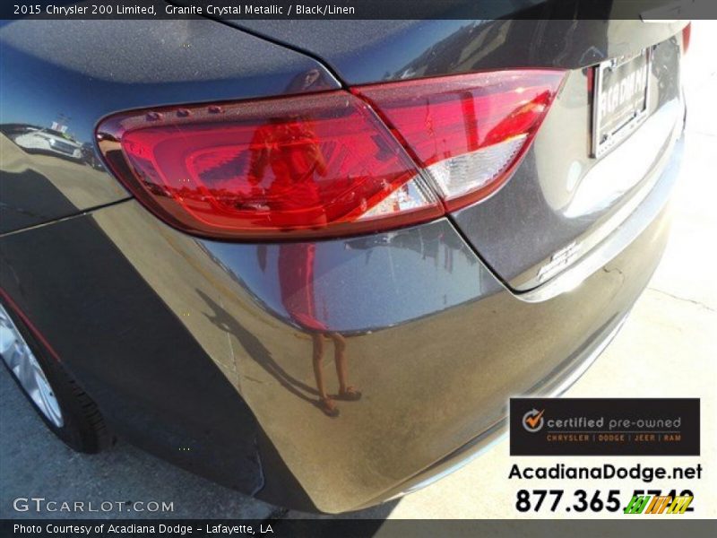 Granite Crystal Metallic / Black/Linen 2015 Chrysler 200 Limited