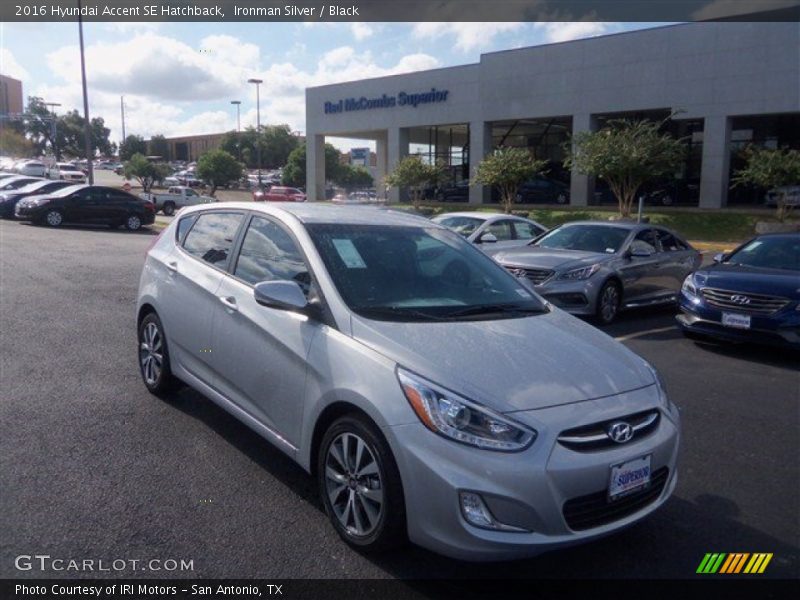 Ironman Silver / Black 2016 Hyundai Accent SE Hatchback