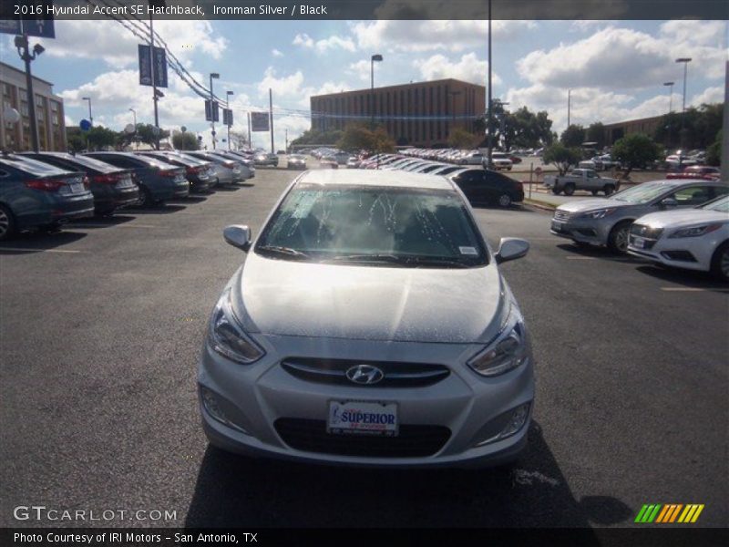 Ironman Silver / Black 2016 Hyundai Accent SE Hatchback