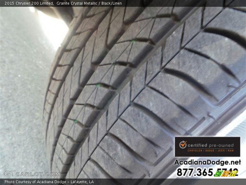 Granite Crystal Metallic / Black/Linen 2015 Chrysler 200 Limited
