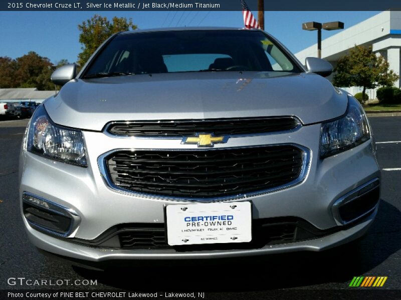 Silver Ice Metallic / Jet Black/Medium Titanium 2015 Chevrolet Cruze LT