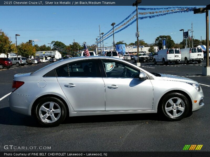 Silver Ice Metallic / Jet Black/Medium Titanium 2015 Chevrolet Cruze LT