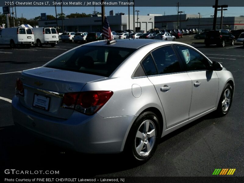 Silver Ice Metallic / Jet Black/Medium Titanium 2015 Chevrolet Cruze LT