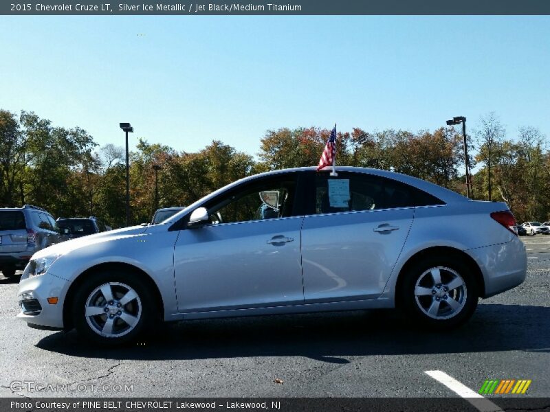 Silver Ice Metallic / Jet Black/Medium Titanium 2015 Chevrolet Cruze LT