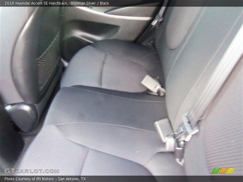 Ironman Silver / Black 2016 Hyundai Accent SE Hatchback