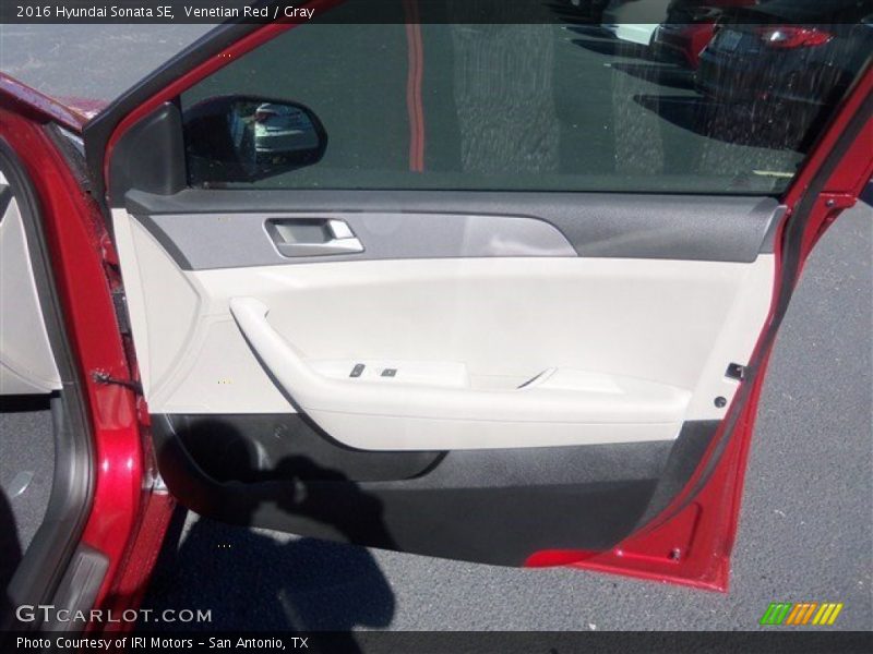 Venetian Red / Gray 2016 Hyundai Sonata SE