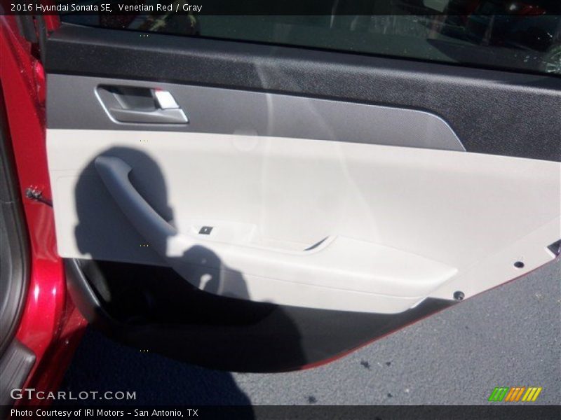 Venetian Red / Gray 2016 Hyundai Sonata SE