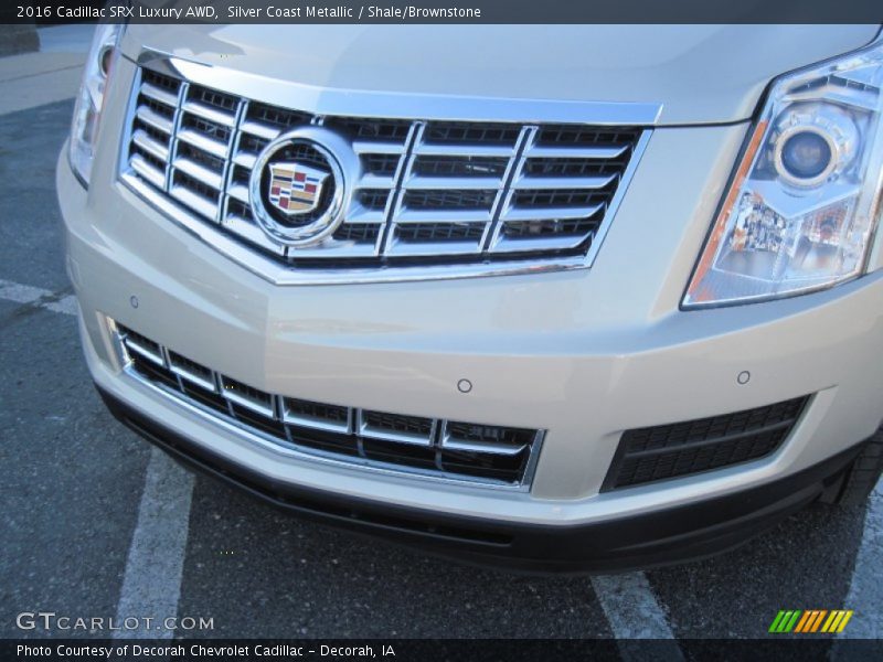 Silver Coast Metallic / Shale/Brownstone 2016 Cadillac SRX Luxury AWD
