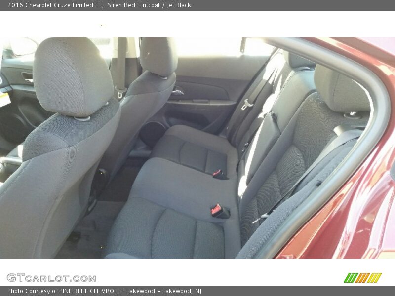 Siren Red Tintcoat / Jet Black 2016 Chevrolet Cruze Limited LT