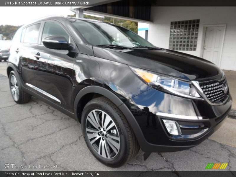 Front 3/4 View of 2016 Sportage EX AWD