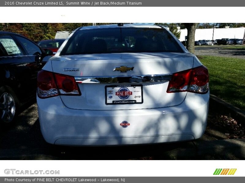 Summit White / Jet Black/Medium Titanium 2016 Chevrolet Cruze Limited LS