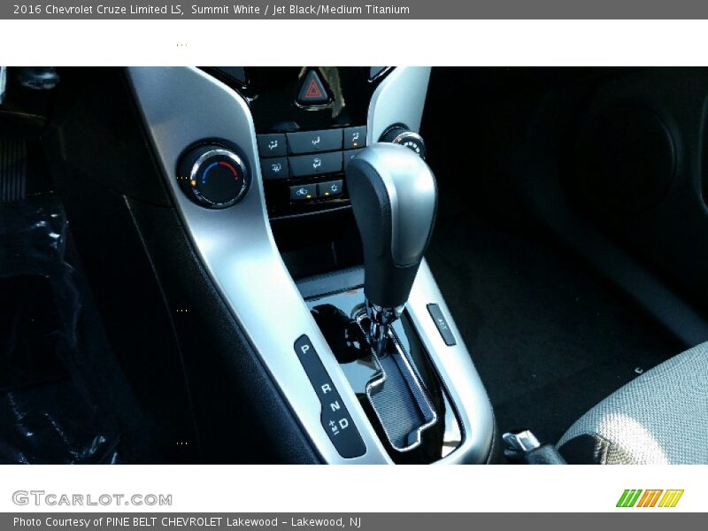Summit White / Jet Black/Medium Titanium 2016 Chevrolet Cruze Limited LS