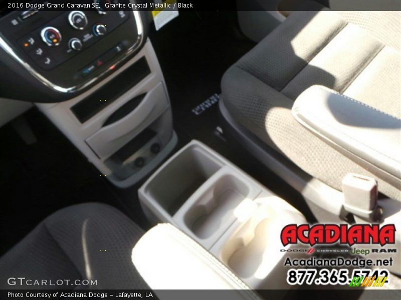 Granite Crystal Metallic / Black 2016 Dodge Grand Caravan SE