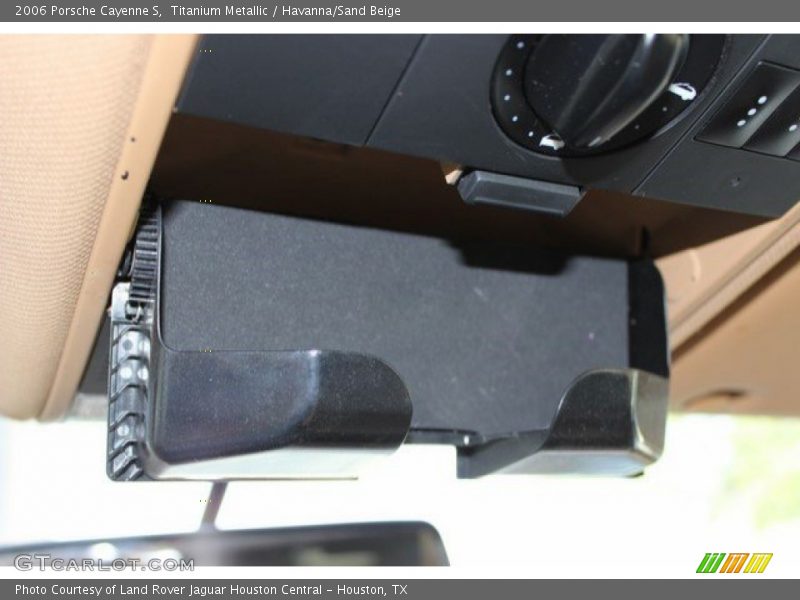 Titanium Metallic / Havanna/Sand Beige 2006 Porsche Cayenne S