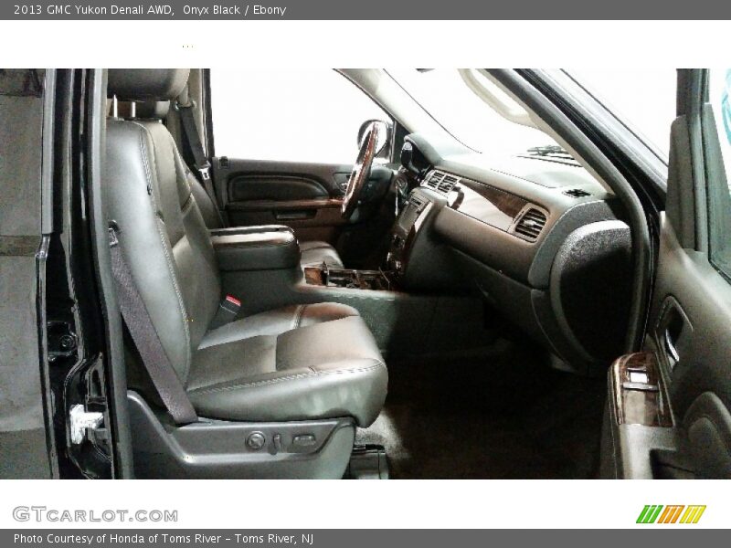 Onyx Black / Ebony 2013 GMC Yukon Denali AWD