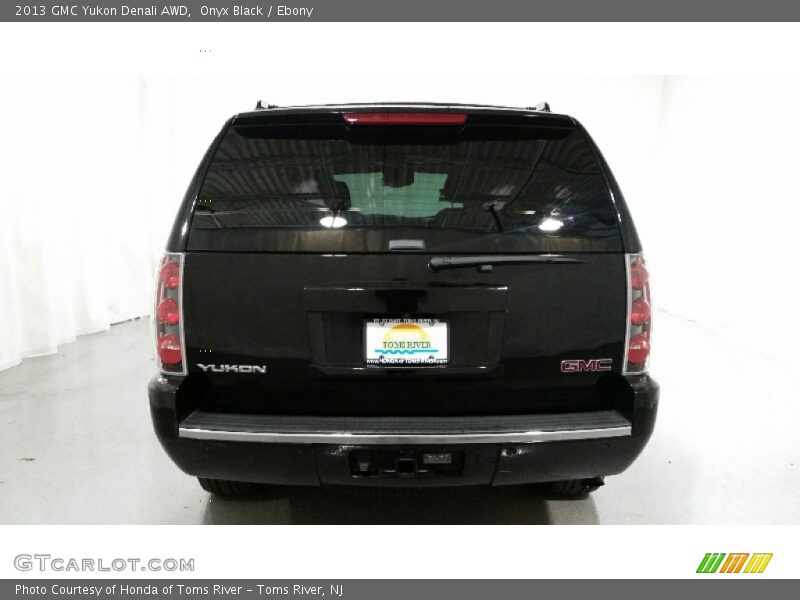 Onyx Black / Ebony 2013 GMC Yukon Denali AWD