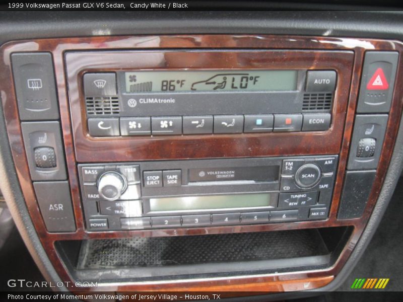 Candy White / Black 1999 Volkswagen Passat GLX V6 Sedan