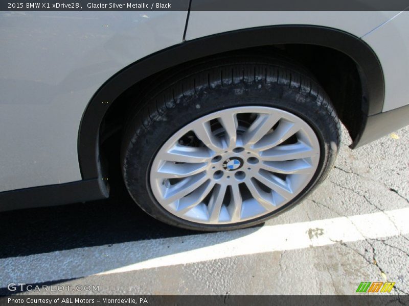 Glacier Silver Metallic / Black 2015 BMW X1 xDrive28i