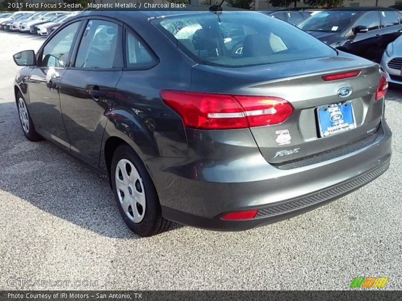Magnetic Metallic / Charcoal Black 2015 Ford Focus S Sedan