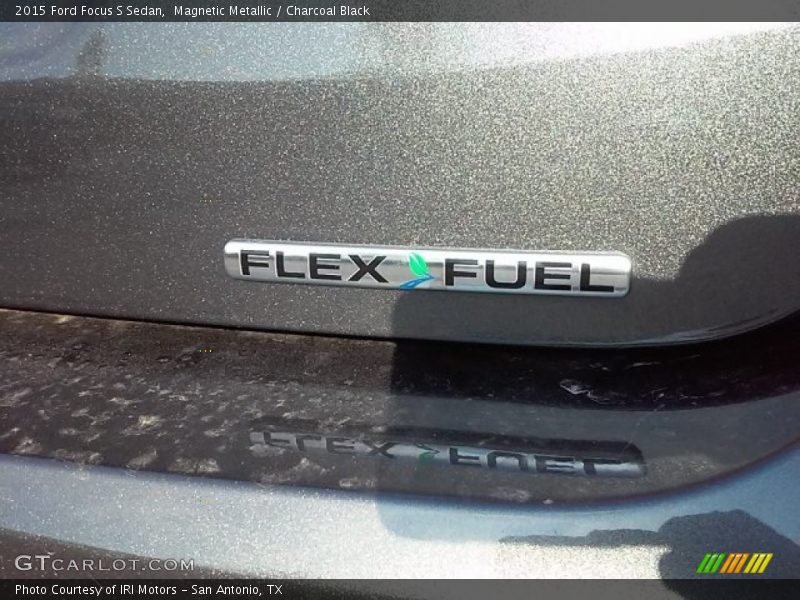 Magnetic Metallic / Charcoal Black 2015 Ford Focus S Sedan