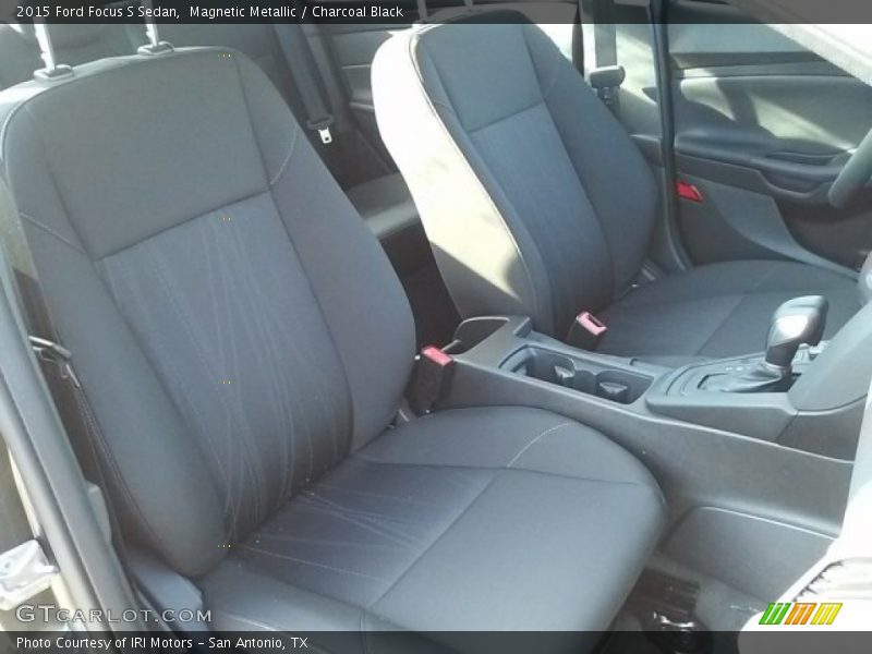 Magnetic Metallic / Charcoal Black 2015 Ford Focus S Sedan