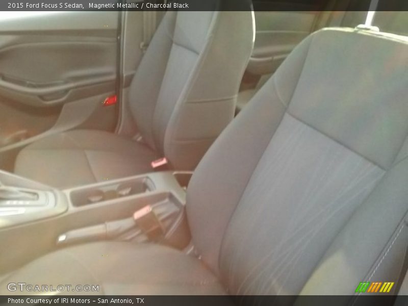 Magnetic Metallic / Charcoal Black 2015 Ford Focus S Sedan