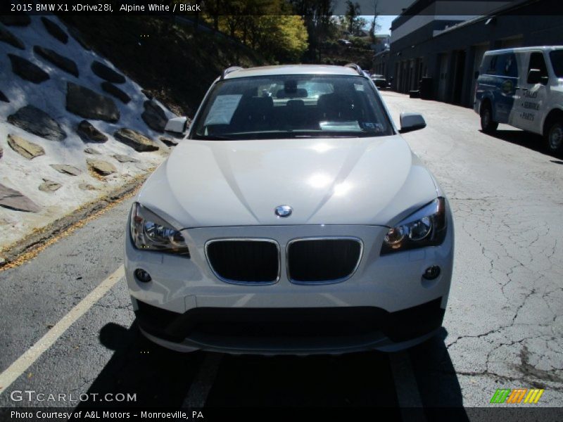 Alpine White / Black 2015 BMW X1 xDrive28i