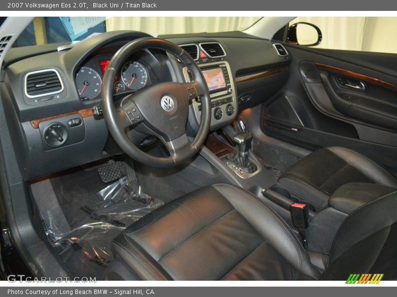  2007 Eos 2.0T Titan Black Interior