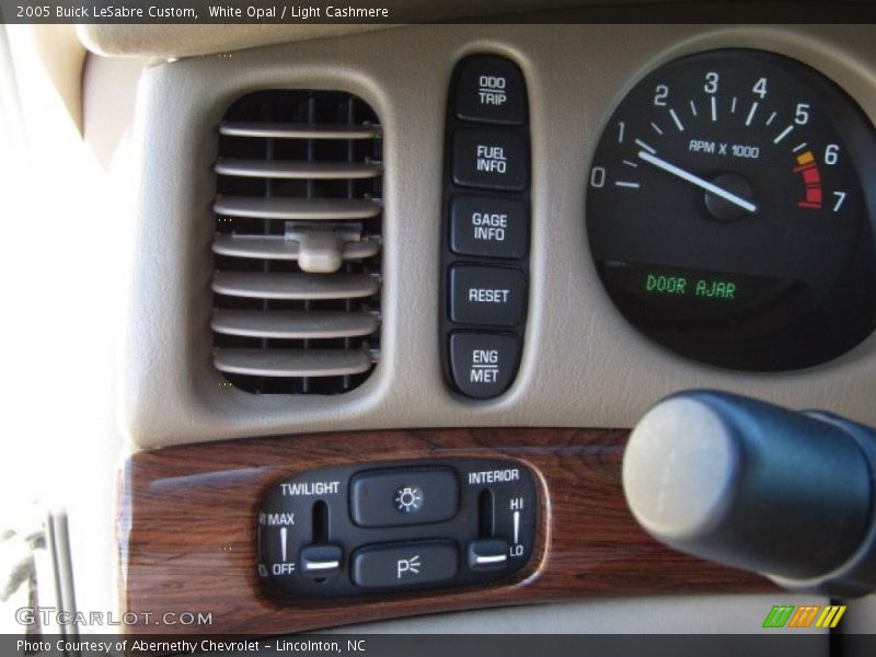 White Opal / Light Cashmere 2005 Buick LeSabre Custom