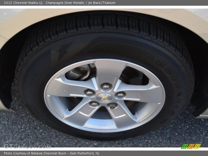 Champagne Silver Metallic / Jet Black/Titanium 2013 Chevrolet Malibu LS