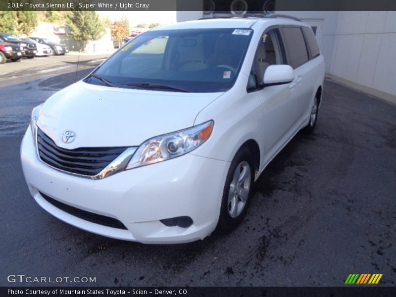 Super White / Light Gray 2014 Toyota Sienna LE
