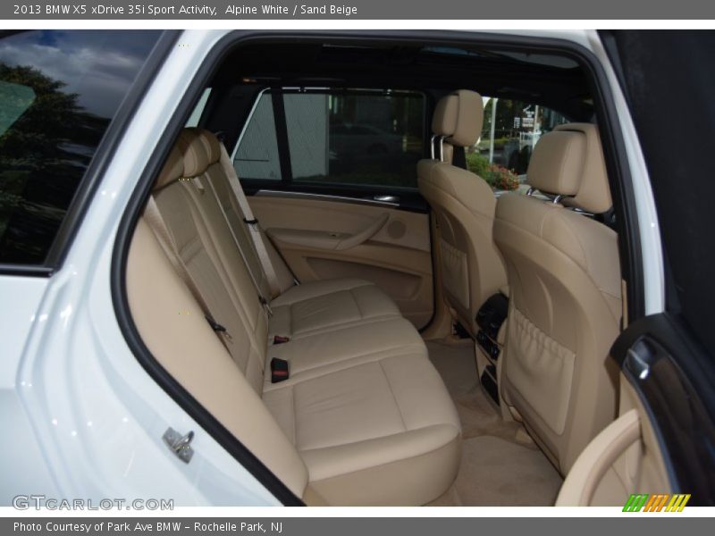 Rear Seat of 2013 X5 xDrive 35i Sport Activity