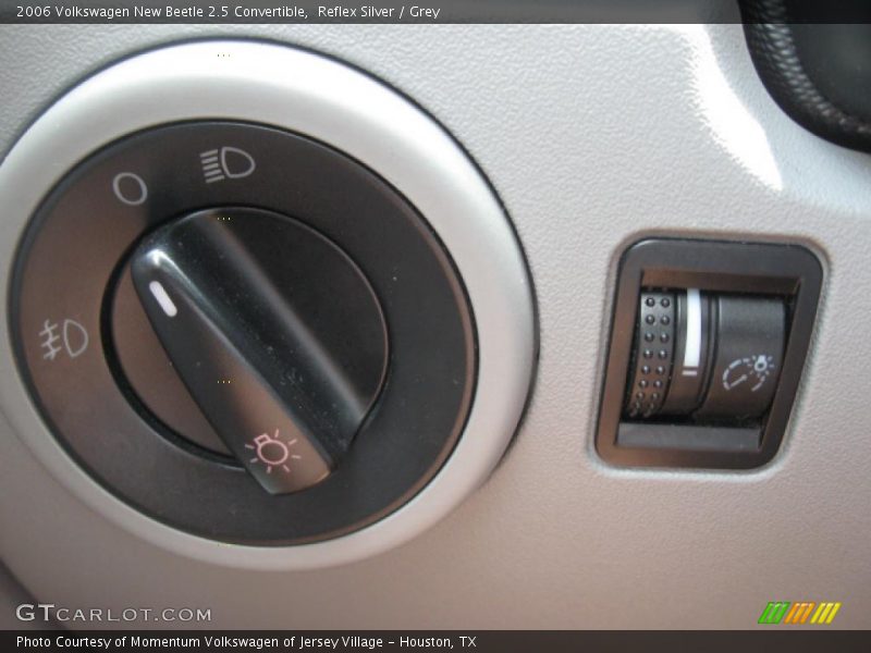 Reflex Silver / Grey 2006 Volkswagen New Beetle 2.5 Convertible