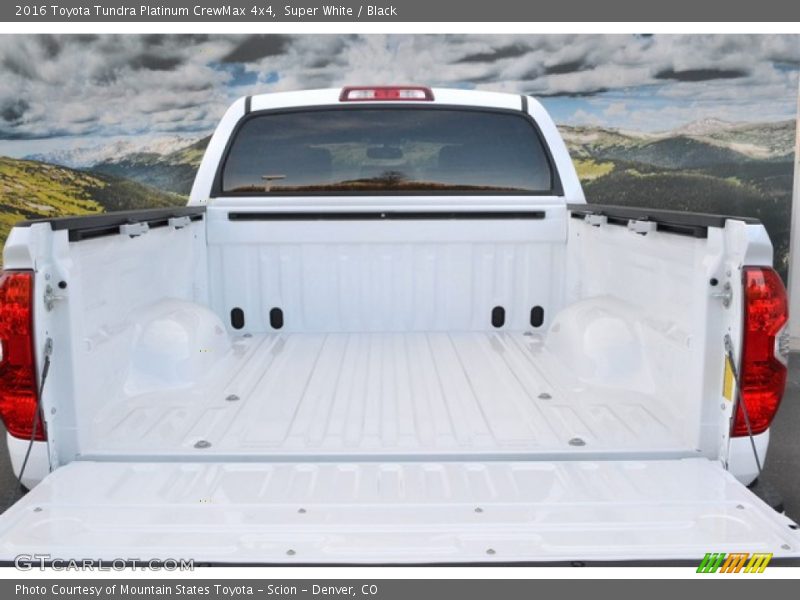 Super White / Black 2016 Toyota Tundra Platinum CrewMax 4x4