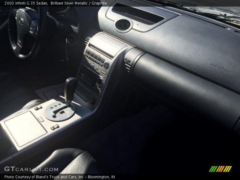 Brilliant Silver Metallic / Graphite 2003 Infiniti G 35 Sedan