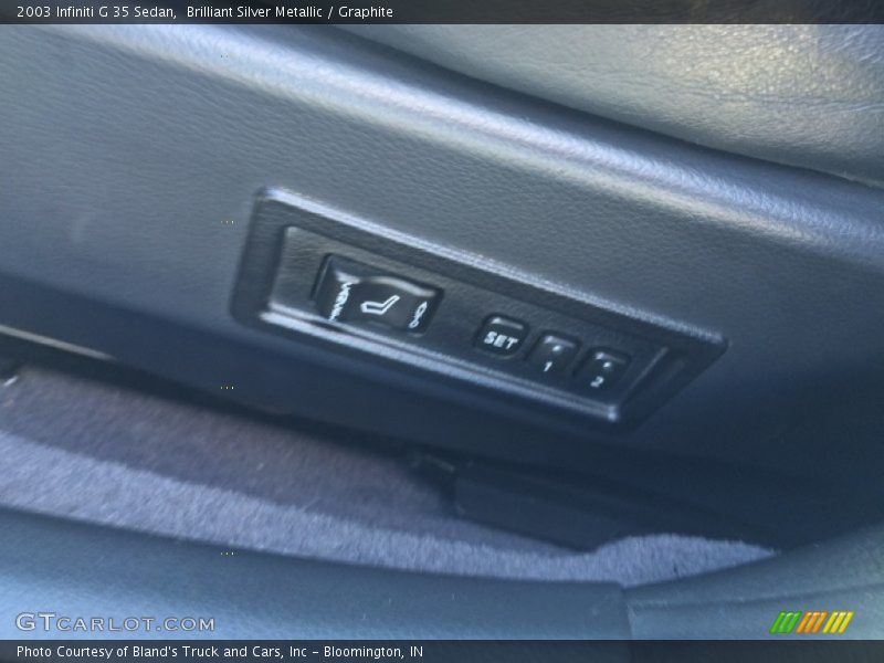 Brilliant Silver Metallic / Graphite 2003 Infiniti G 35 Sedan