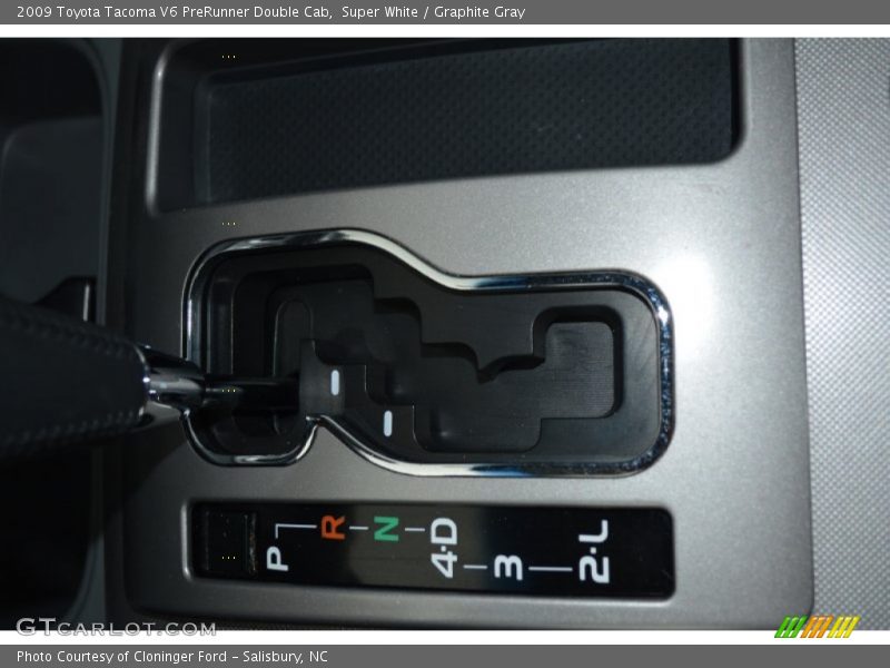 Super White / Graphite Gray 2009 Toyota Tacoma V6 PreRunner Double Cab