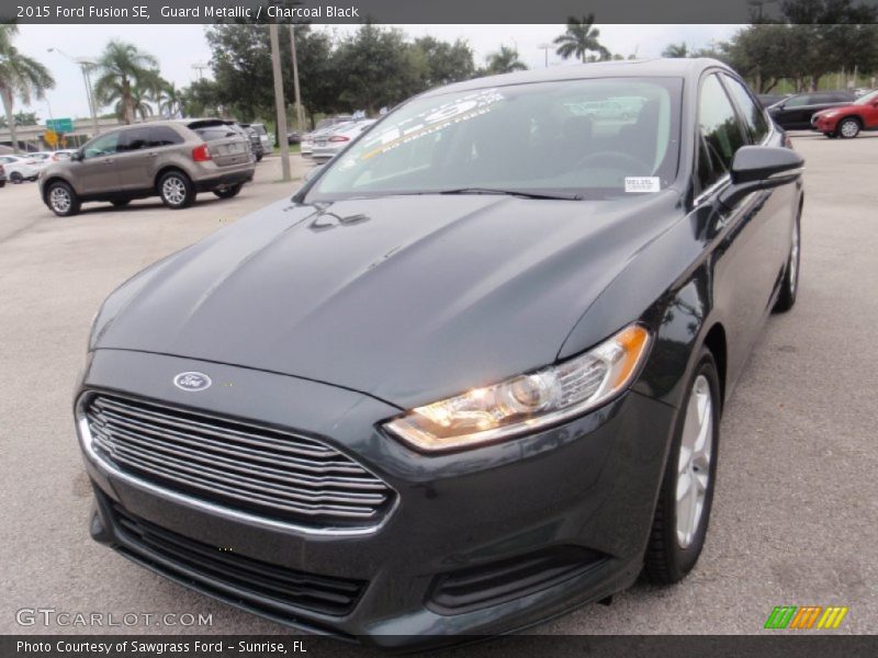 Guard Metallic / Charcoal Black 2015 Ford Fusion SE