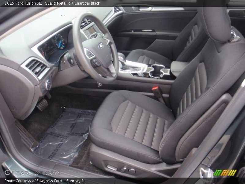 Guard Metallic / Charcoal Black 2015 Ford Fusion SE