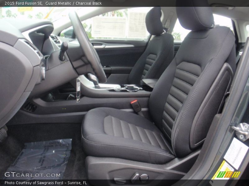 Guard Metallic / Charcoal Black 2015 Ford Fusion SE
