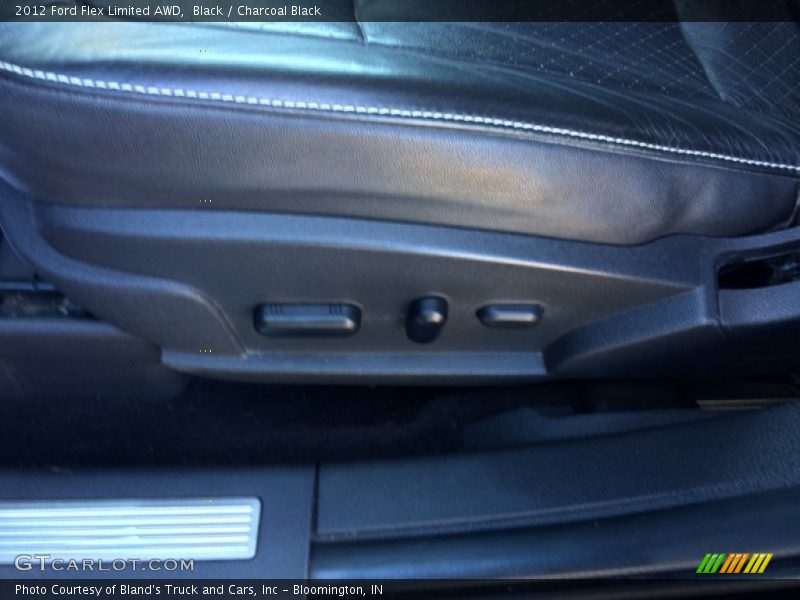 Black / Charcoal Black 2012 Ford Flex Limited AWD
