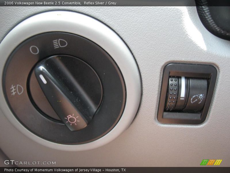 Reflex Silver / Grey 2006 Volkswagen New Beetle 2.5 Convertible