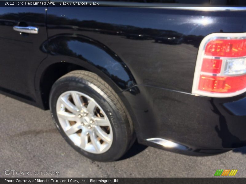 Black / Charcoal Black 2012 Ford Flex Limited AWD