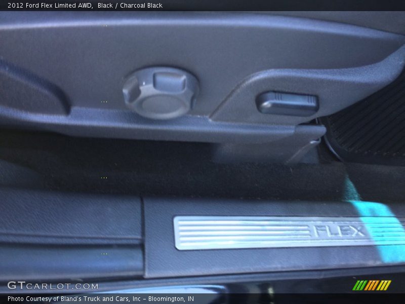 Black / Charcoal Black 2012 Ford Flex Limited AWD