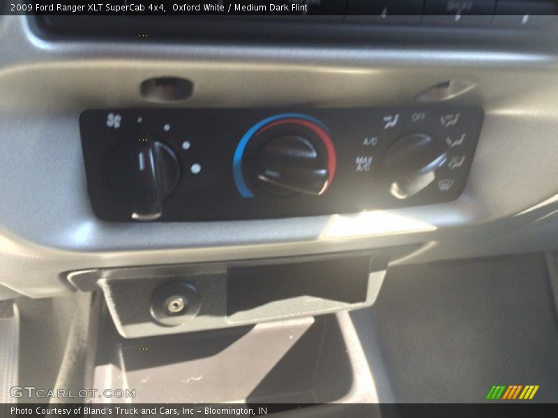 Oxford White / Medium Dark Flint 2009 Ford Ranger XLT SuperCab 4x4