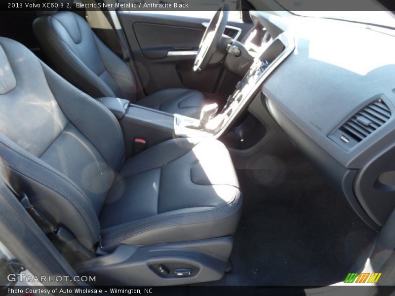 Electric Silver Metallic / Anthracite Black 2013 Volvo XC60 3.2