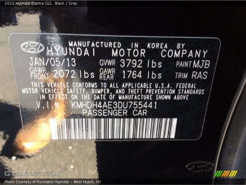 Black / Gray 2013 Hyundai Elantra GLS