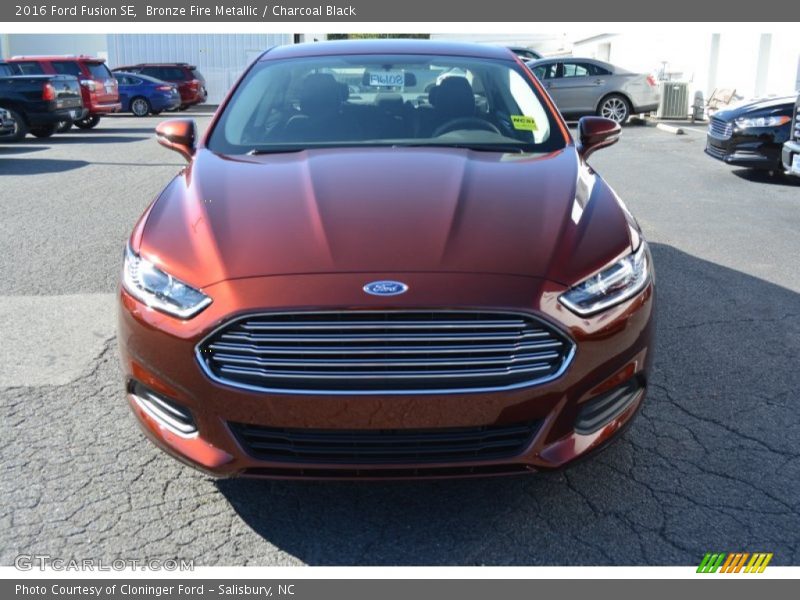 Bronze Fire Metallic / Charcoal Black 2016 Ford Fusion SE